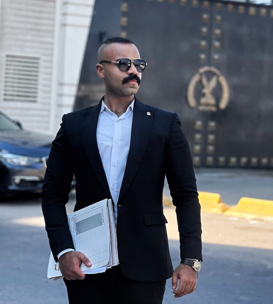  مكتب المستشار عمرو العماد، من الخبرة القانونية إلى التميز في كبرى القضايا الجنائية والابتزاز الإلكتروني، وخدمات مهنية في القانون الرقمي والمدني.